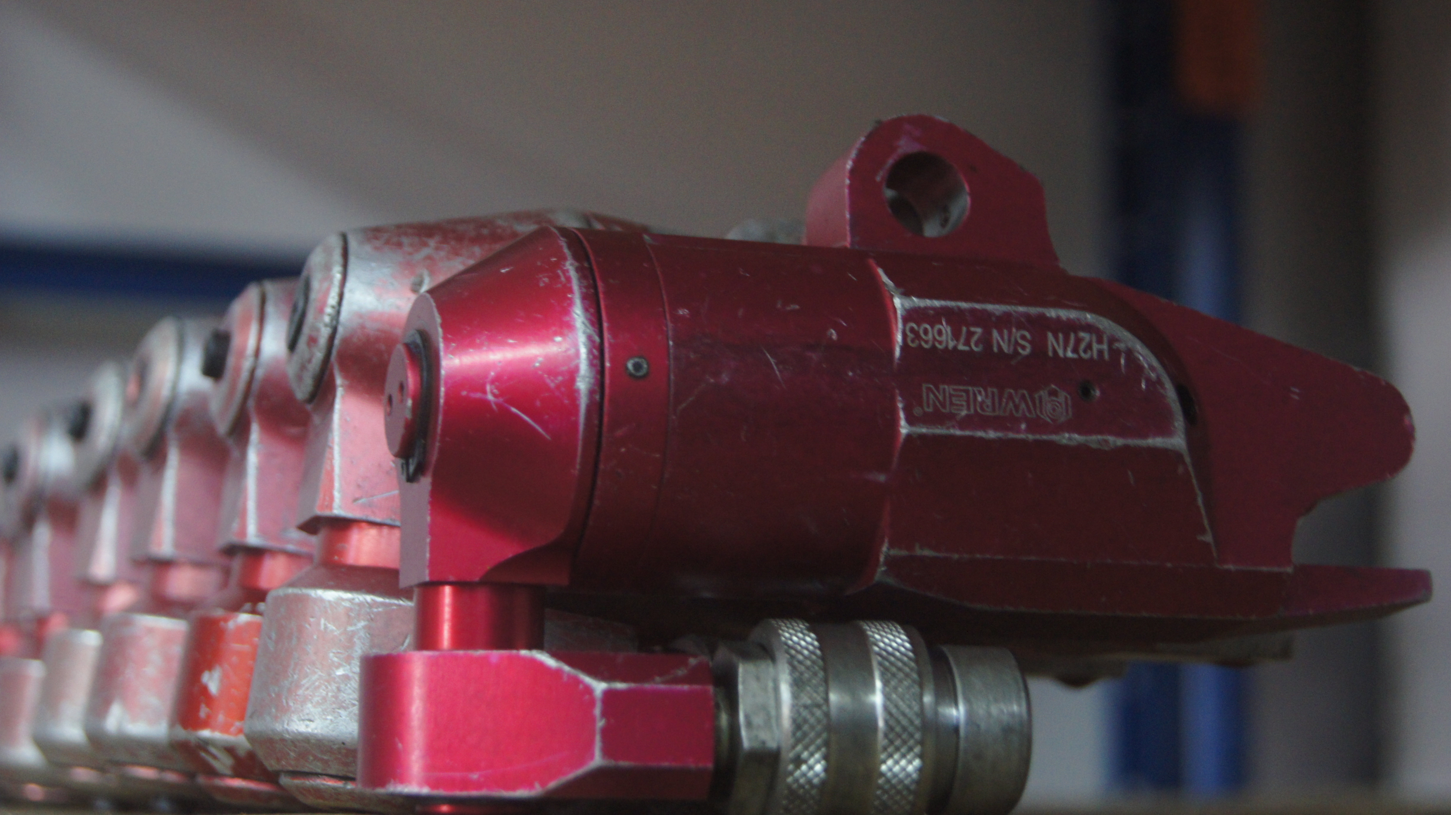 Torque wrench calibration on a test rig
